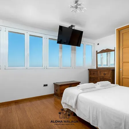 Lucila Beachfront Pedregalejo By Alohamalaga Zewnętrze zdjęcie